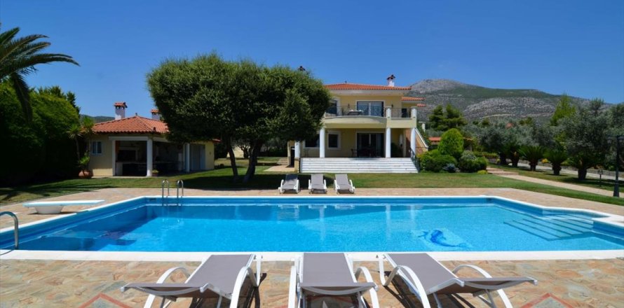 8 dormitorios Villa en Euboea, Greece No. 58606