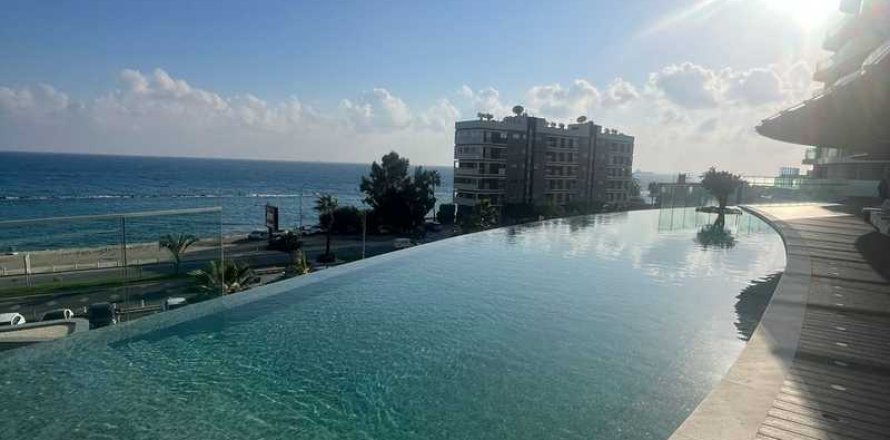 3 bedrooms Apartment in Germasogeia, Cyprus No. 65771