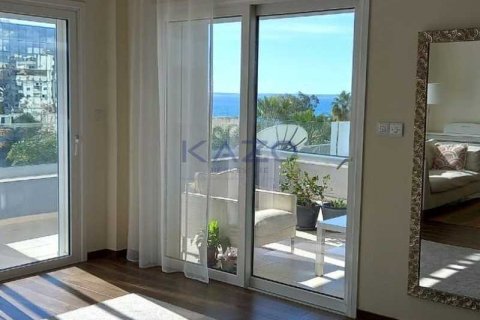 3 dormitorios Apartment en Limassol, Cyprus No. 65777 1