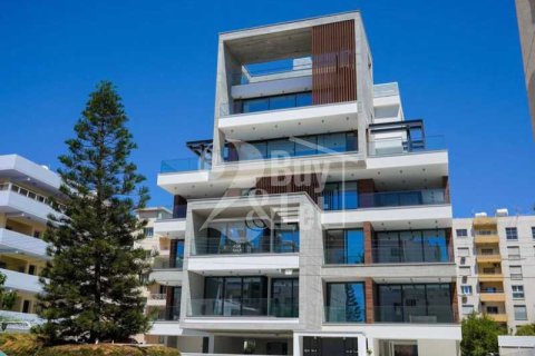 2 dormitorios Apartment en Limassol, Cyprus No. 65776 1