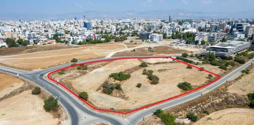 231920m² Land à Strovolos, Cyprus No. 43962