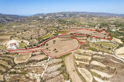 58060m² Land in Polemi, Cyprus No. 43959 2