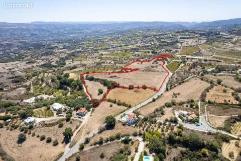 58060m² Land in Polemi, Cyprus No. 43959 4