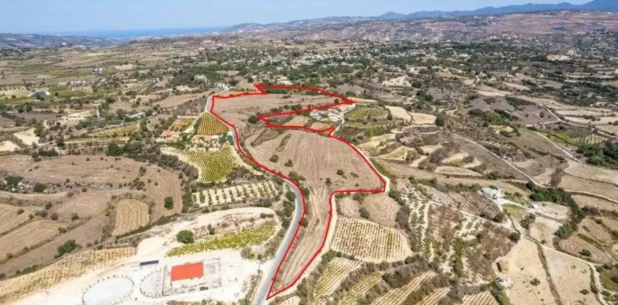 58060m² Land à Polemi, Cyprus No. 43959