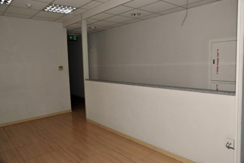 224m² Commercial property à Nicosia, Cyprus No. 48119 4