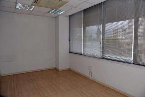 Коммерческая недвижимость 199м² в Никосия, Кипр №48120 4