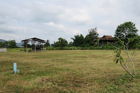 20 dormitorios Land en Chiang Mai, Thailand No. 1402 5