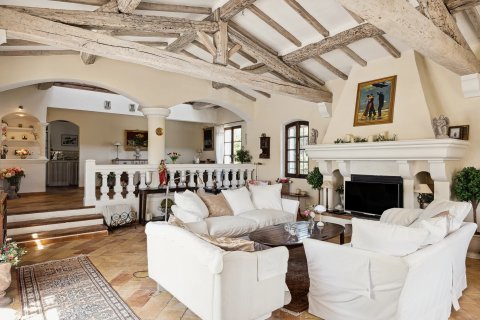 5 bedrooms Villa in La Colle-sur-Loup, France No. 67905 6