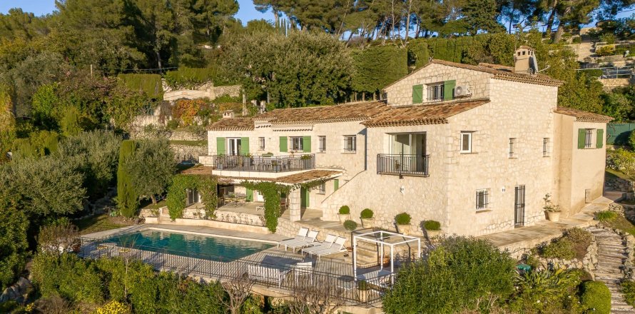 6 bedrooms Villa in Vence, France No. 67906