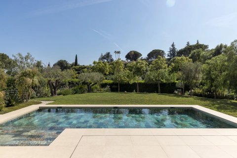 5 bedrooms Villa in Saint-Paul-de-Vence, France No. 67901 2