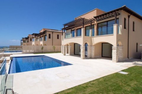 4 bedrooms Villa in Paphos, Cyprus No. 64848 1