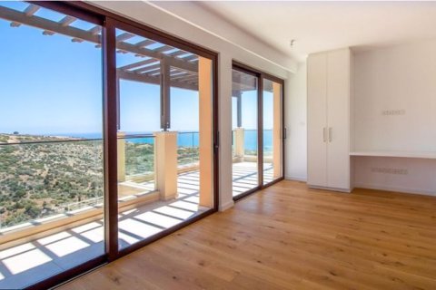 4 bedrooms Villa in Paphos, Cyprus No. 64848 6