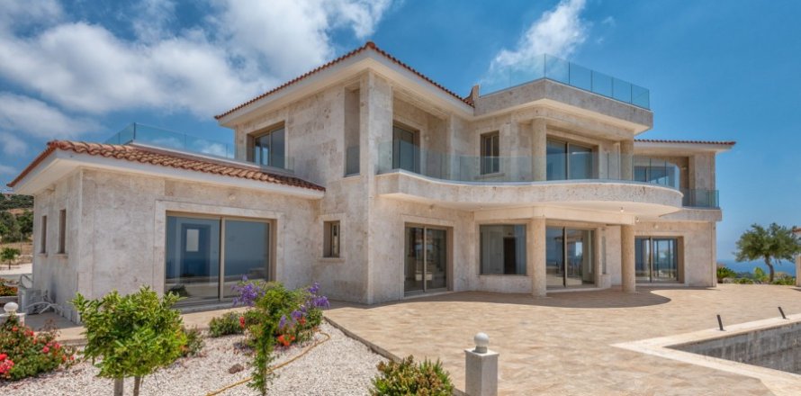 4 dormitorios Villa en Paphos, Cyprus No. 38093