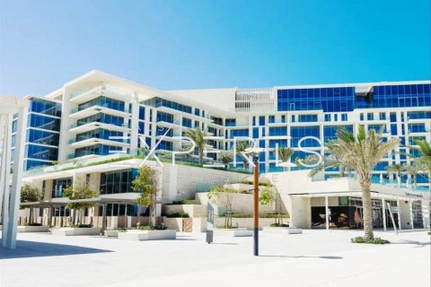 3 dormitorios Townhouse en  Saadiyat Cultural District, UAE No. 9775 3